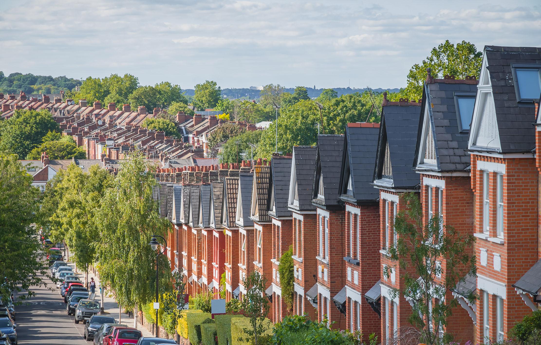 Housing market steady ahead of interest rate cuts, finds e.surv - Image