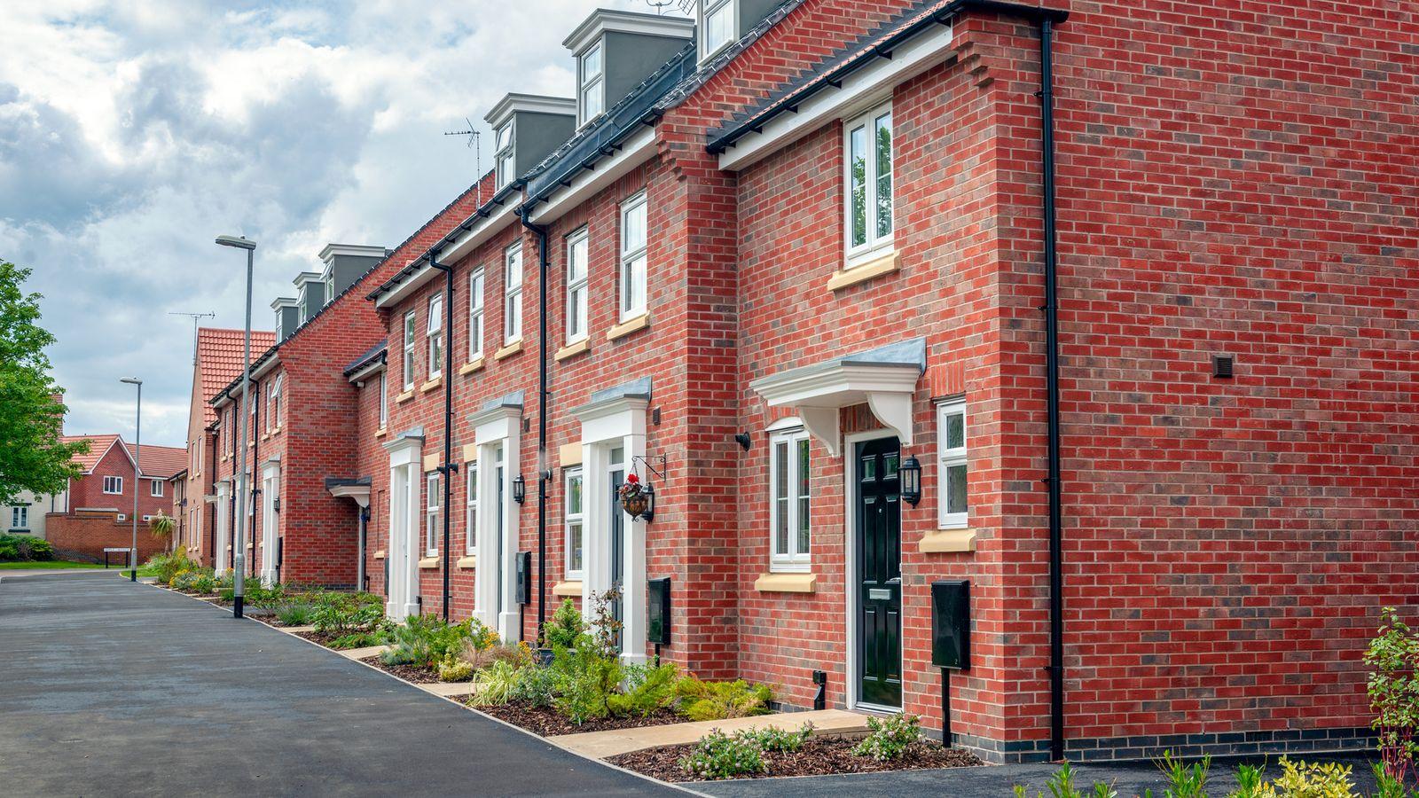 UK house prices rises 2.2% in year to July, while inflation remains static, says ONS  - Image